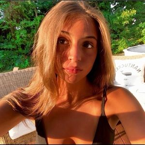 Meet your Posher, Ella